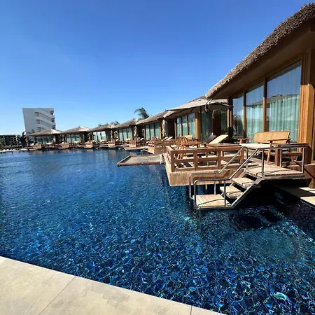 Grand Sapphire Casino 1 Bedroom C а 파마구스타