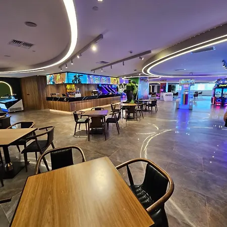 Grand Sapphire Casino 1 Bdr B3